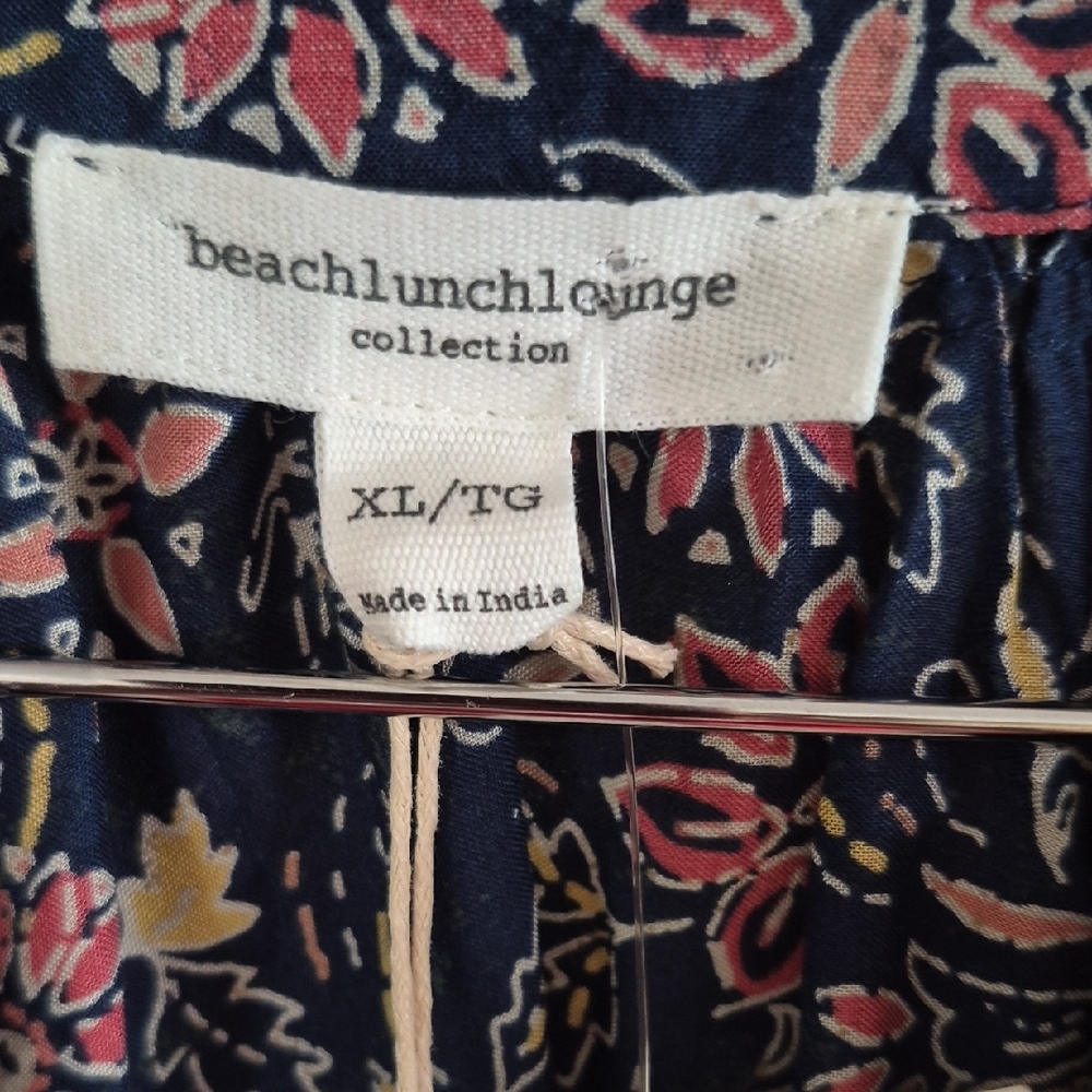 beachlunchlounge Floral Blouse in Navy and Pink - Picture 2 of 12